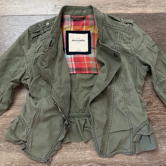 Abercrombie & Fitch Other - Abercrombie Kids Plaid Jacket Size XL!